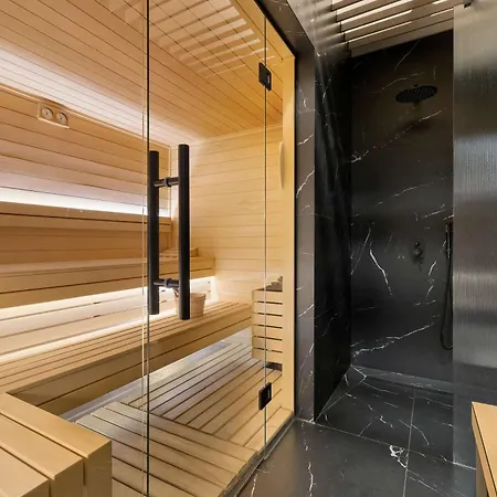 Functional With Gym & Sauna By Renters *